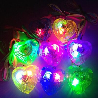 Love Heart LED Light Necklace Pendants Kids Children Glowing Jewelry Gift Lighted Toys Glow Party wedding birthday