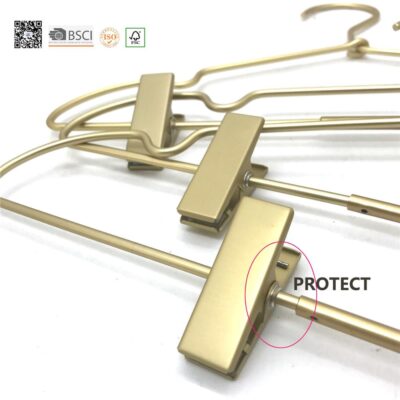 Gold Aluminium Children Clothes Hanger With Movable Clips For Display